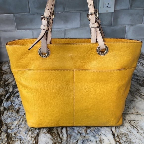 Michael Kors BEDFORD LEATHER ZIP POCKET TOTE - Picture 5 of 12